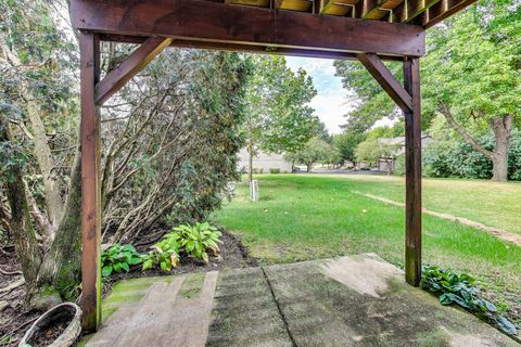 Tiny photo for 14 Oxford Court, Algonquin, IL 60102 (MLS # 12495267)