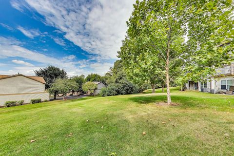 Tiny photo for 14 Oxford Court, Algonquin, IL 60102 (MLS # 12495267)
