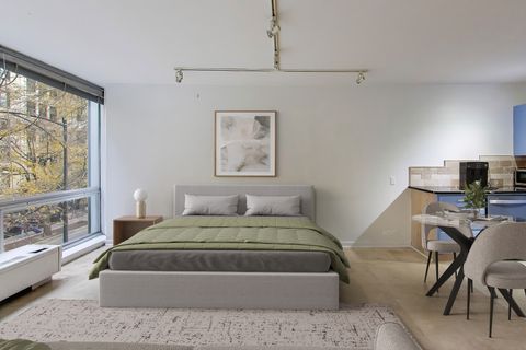 Tiny photo for 2400 N Lakeview Avenue #310, Chicago, IL 60614 (MLS # 12515018)