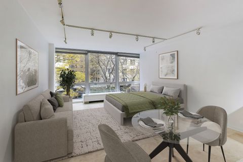 Tiny photo for 2400 N Lakeview Avenue #310, Chicago, IL 60614 (MLS # 12515018)
