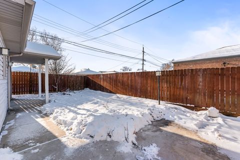 Tiny photo for 8169 S Tripp Avenue, Chicago, IL 60652 (MLS # 12549288)