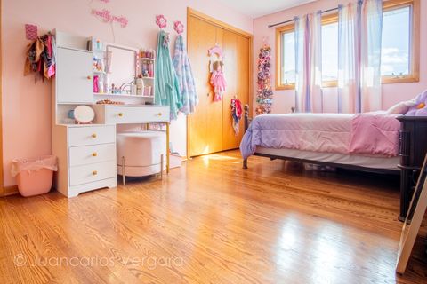 Tiny photo for 8432 Natchez Avenue, Burbank, IL 60459 (MLS # 12593988)