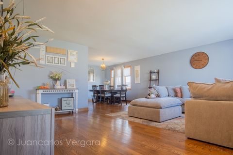 Tiny photo for 8432 Natchez Avenue, Burbank, IL 60459 (MLS # 12593988)