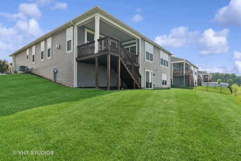 Tiny photo for 1140 River Birch Boulevard, Crystal Lake, IL 60012 (MLS # 12485491)