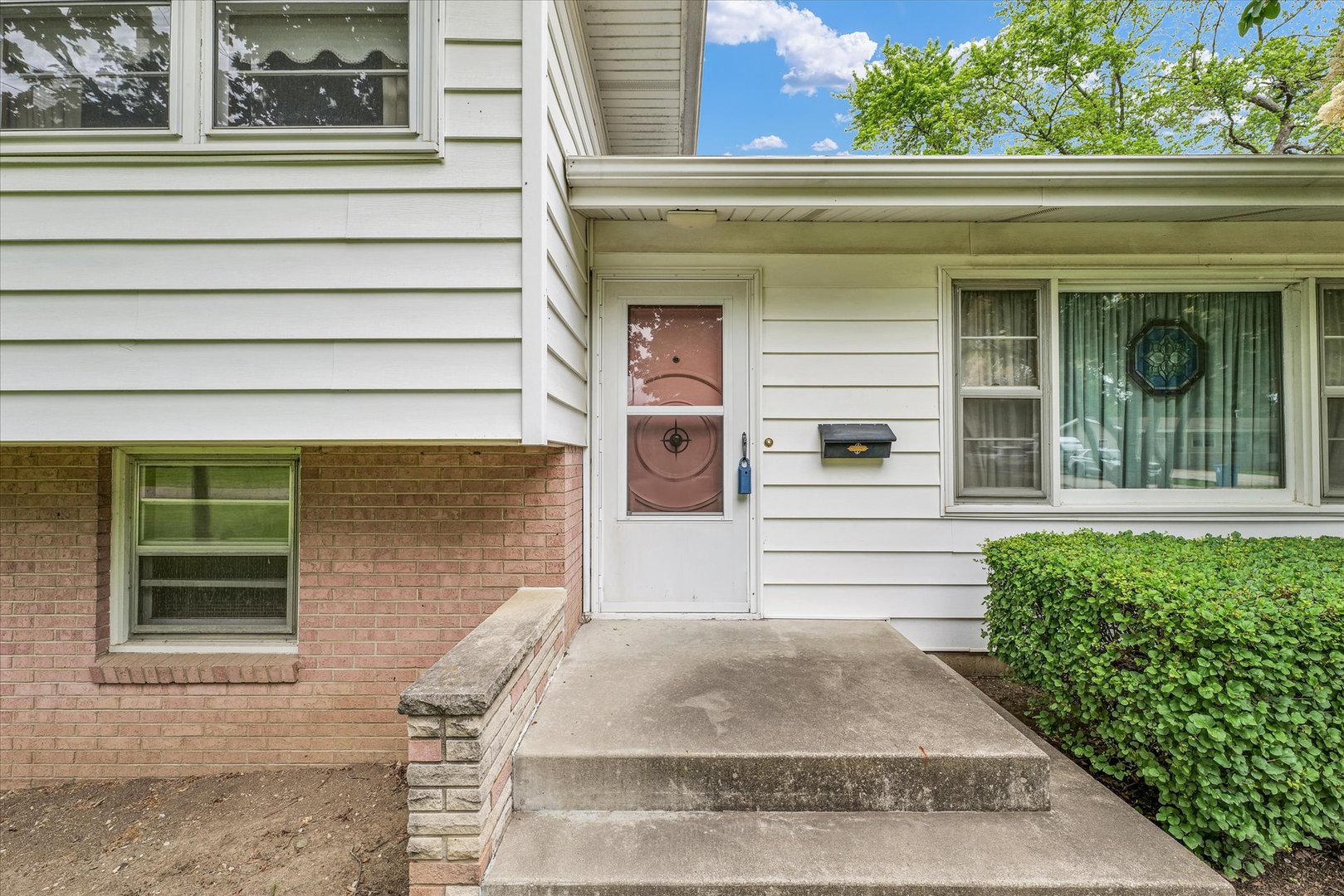 404 Maple Lane