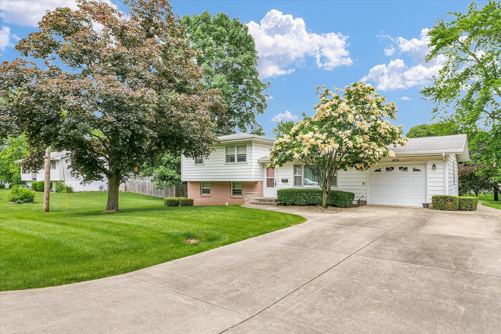 404 Maple Lane