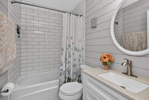 Tiny photo for 1213 Saratoga Drive, Carol Stream, IL 60188 (MLS # 12720419)