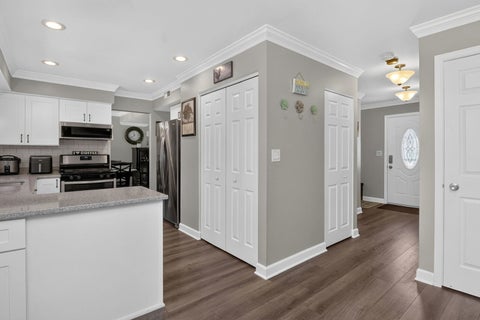 Tiny photo for 1213 Saratoga Drive, Carol Stream, IL 60188 (MLS # 12720419)