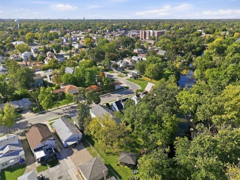 Tiny photo for 3905 Custer Avenue, Lyons, IL 60534 (MLS # 12781219)