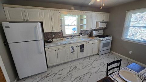 Tiny photo for 1124 13th Avenue, Fulton, IL 61252 (MLS # 12614053)