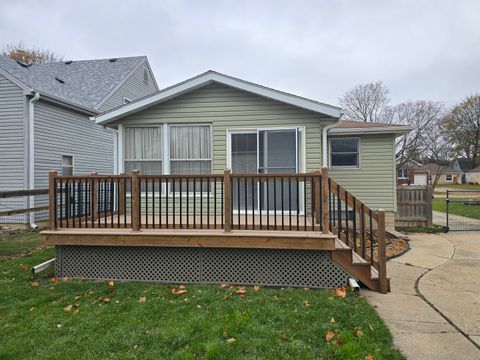 Tiny photo for 417 Stewart Avenue, Woodstock, IL 60098 (MLS # 12520930)