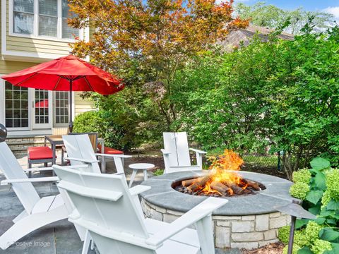 Tiny photo for 113 Mohawk Drive, Clarendon Hills, IL 60514 (MLS # 12450319)