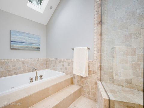 Tiny photo for 113 Mohawk Drive, Clarendon Hills, IL 60514 (MLS # 12450319)