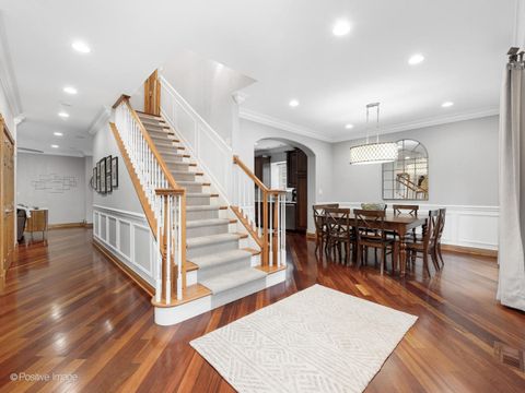 Tiny photo for 113 Mohawk Drive, Clarendon Hills, IL 60514 (MLS # 12450319)