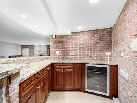 Tiny photo for 113 Mohawk Drive, Clarendon Hills, IL 60514 (MLS # 12450319)