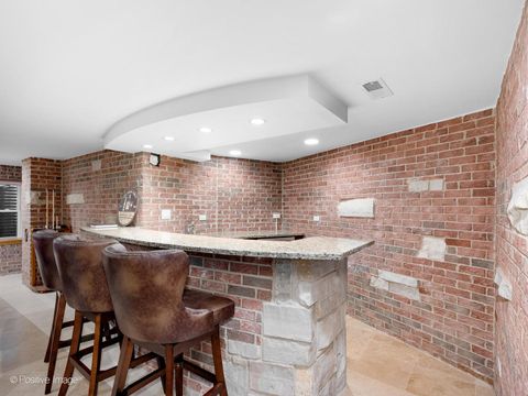 Tiny photo for 113 Mohawk Drive, Clarendon Hills, IL 60514 (MLS # 12450319)