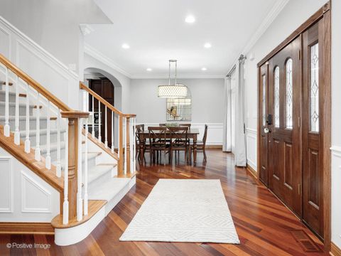 Tiny photo for 113 Mohawk Drive, Clarendon Hills, IL 60514 (MLS # 12450319)