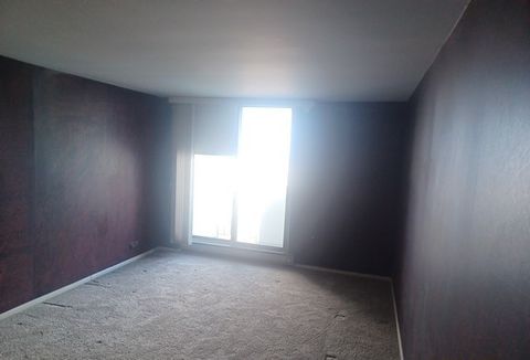 Tiny photo for 6033 N Sheridan Road #37H, Chicago, IL 60660 (MLS # 12513798)