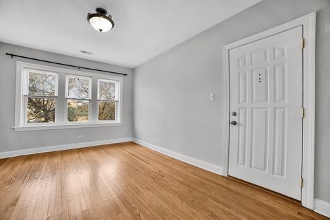 Tiny photo for 2719 N Lockwood Avenue #2B, Chicago, IL 60639 (MLS # 12578712)
