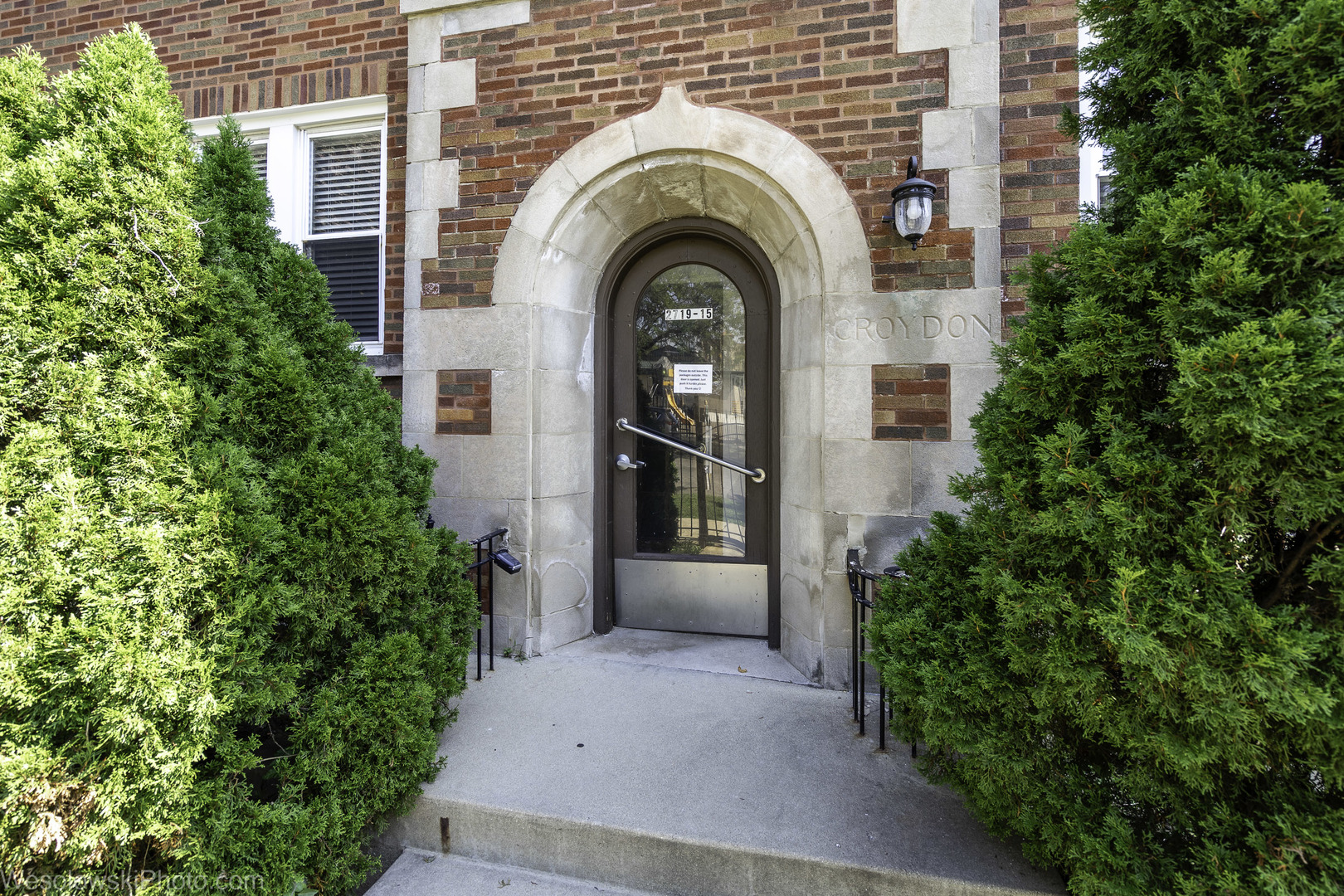 2719 N Lockwood Avenue 2B