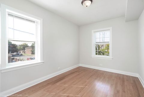 Tiny photo for 2719 N Lockwood Avenue #2B, Chicago, IL 60639 (MLS # 12578712)