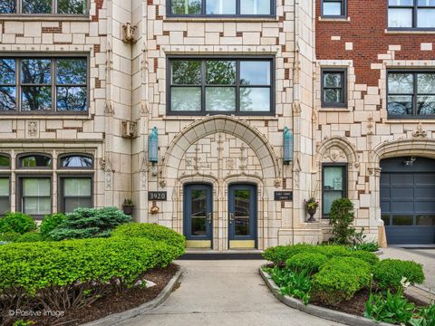 Photo of 3920 N LAKE SHORE Drive #12N, Chicago, IL 60613 (MLS # 12439750)