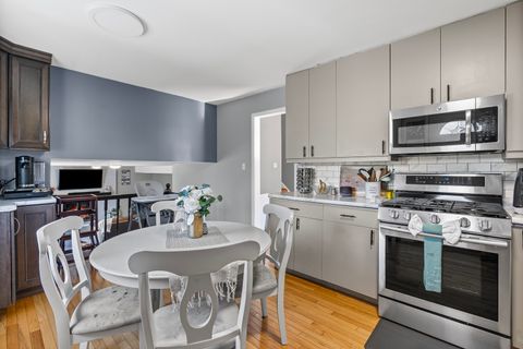 Tiny photo for 1560 W Goldengate Drive, Addison, IL 60101 (MLS # 12438720)