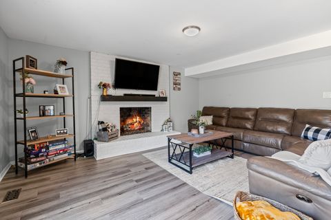 Tiny photo for 1560 W Goldengate Drive, Addison, IL 60101 (MLS # 12438720)