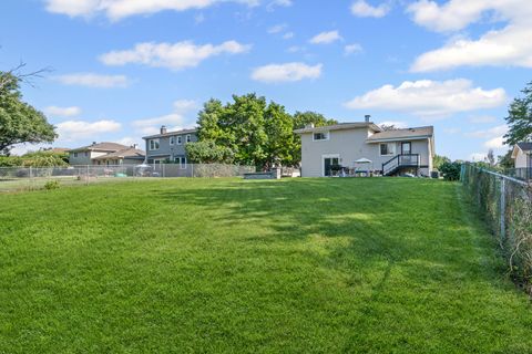 Tiny photo for 1560 W Goldengate Drive, Addison, IL 60101 (MLS # 12438720)