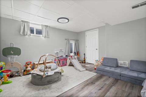 Tiny photo for 1560 W Goldengate Drive, Addison, IL 60101 (MLS # 12438720)