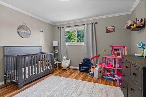 Tiny photo for 1560 W Goldengate Drive, Addison, IL 60101 (MLS # 12438720)