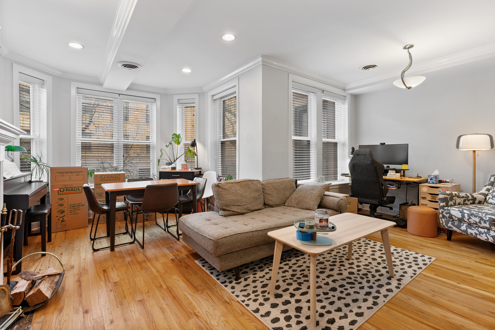 945 W GORDON Terrace 1E