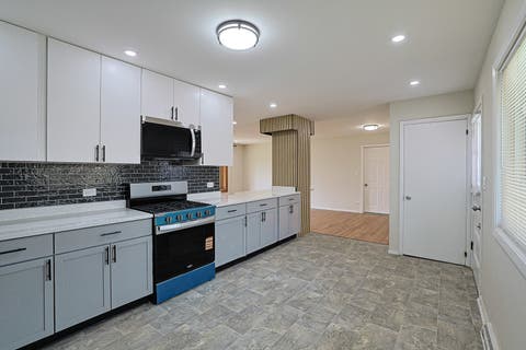 Tiny photo for 761 Marshall Drive, Des Plaines, IL 60016 (MLS # 12731065)