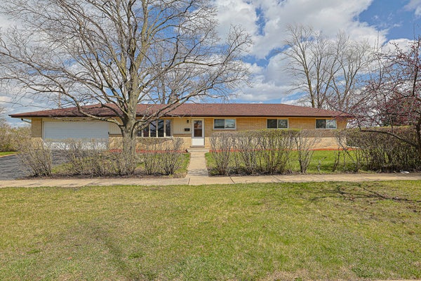 761 MARSHALL DR, DES PLAINES, IL 60016 - Image 4f291f4e39da0cec3c309b3020e08c09/2338580336