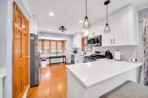 Tiny photo for 10805 S Drake Avenue, Chicago, IL 60655 (MLS # 12653868)