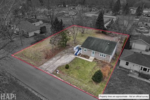 Tiny photo for 38132 N Manor Avenue, Beach Park, IL 60087 (MLS # 12620282)