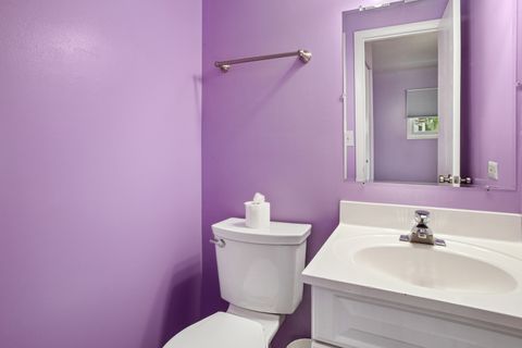 Tiny photo for 495 Kinkaid Court, Des Plaines, IL 60016 (MLS # 12608947)
