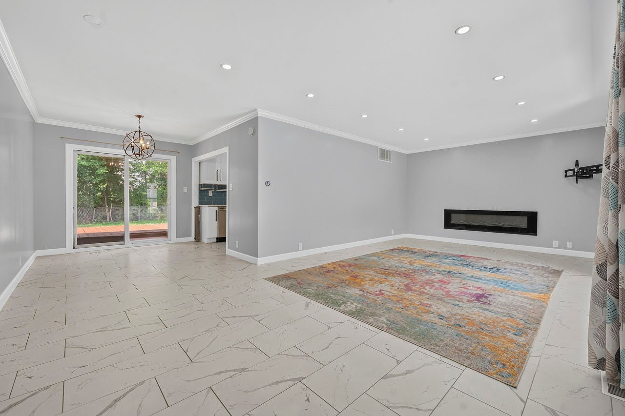 7724 Deep Spring Road