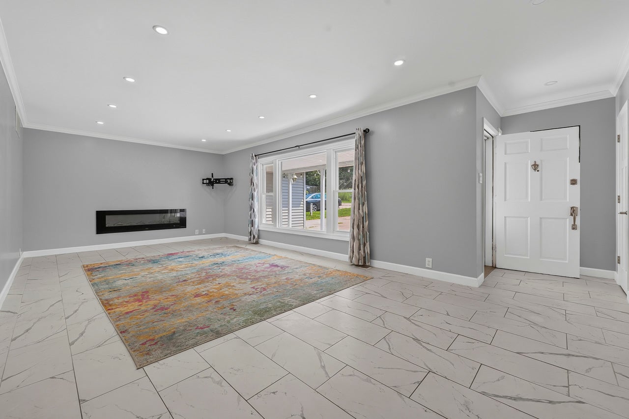 7724 Deep Spring Road