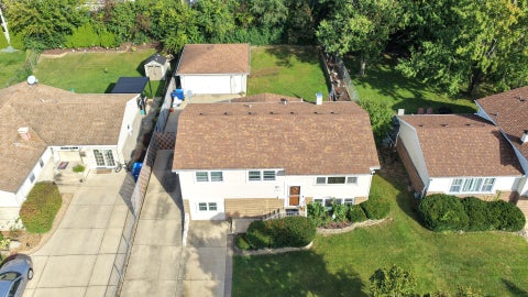 Tiny photo for 9001 S Maple Lane, Hickory Hills, IL 60457 (MLS # 12787809)