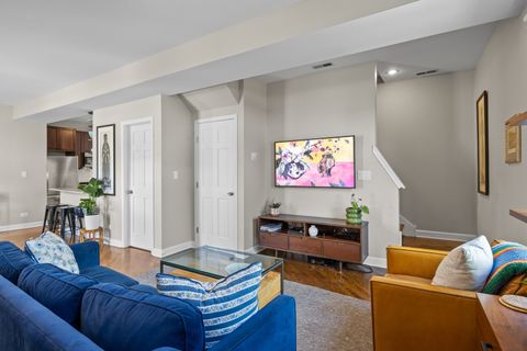 Tiny photo for 1920 W Dickens Avenue #3R, Chicago, IL 60614 (MLS # 12678652)