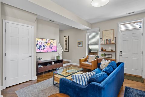 Tiny photo for 1920 W Dickens Avenue #3R, Chicago, IL 60614 (MLS # 12678652)