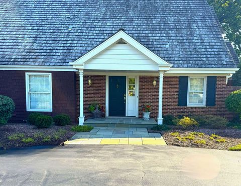 Tiny photo for 2 Royal Vale Drive, Oak Brook, IL 60523 (MLS # 12483562)