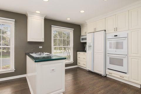 Tiny photo for 2 Royal Vale Drive, Oak Brook, IL 60523 (MLS # 12483562)