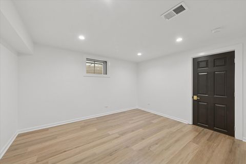 Tiny photo for 719 N Elm Street, Hinsdale, IL 60521 (MLS # 12496092)