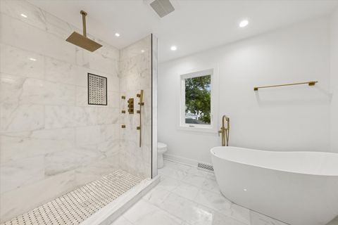 Tiny photo for 719 N Elm Street, Hinsdale, IL 60521 (MLS # 12496092)