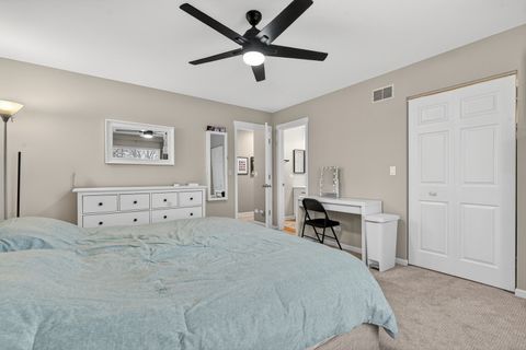 Tiny photo for 9 Annandale Court, Lake In The Hills, IL 60156 (MLS # 12573896)