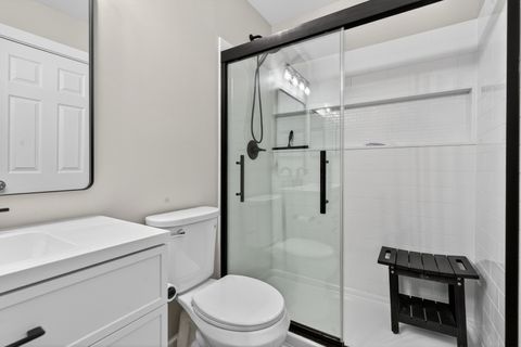 Tiny photo for 9 Annandale Court, Lake In The Hills, IL 60156 (MLS # 12573896)