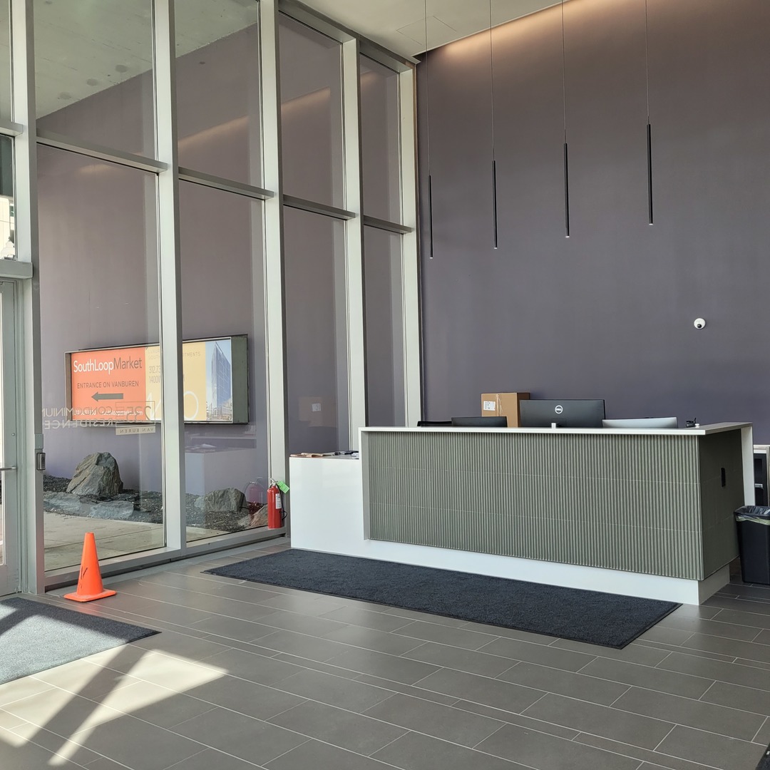 235 W VAN BUREN Street 3714