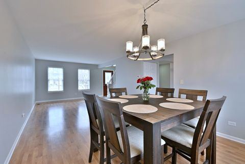 Tiny photo for 284 Bingham Circle, Mundelein, IL 60060 (MLS # 12553630)